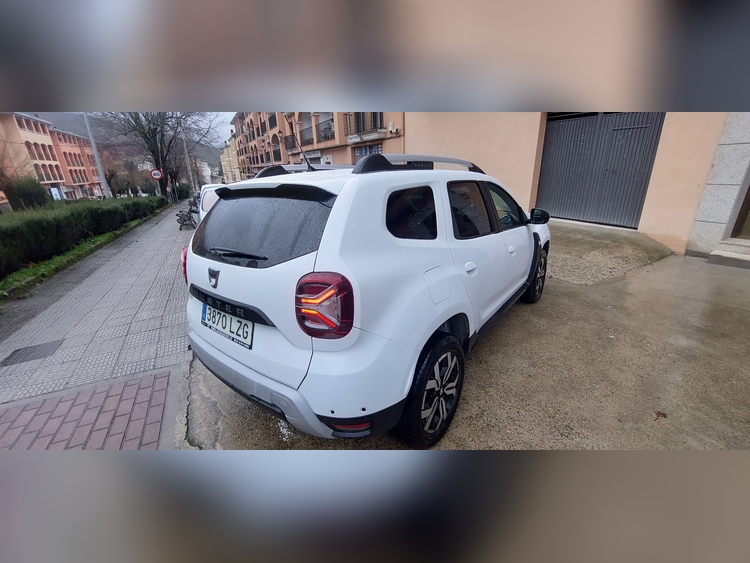 Dacia Duster 1.5 dci 115cv 4x4 foto 14